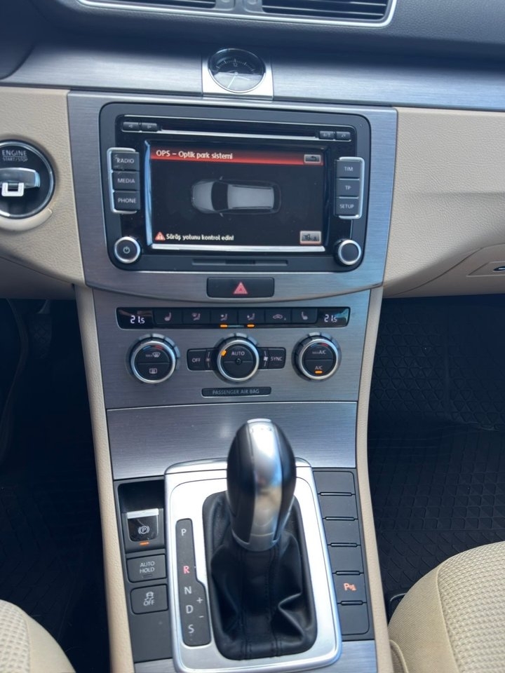 Volkswagen Passat 2015, kuva 7/9