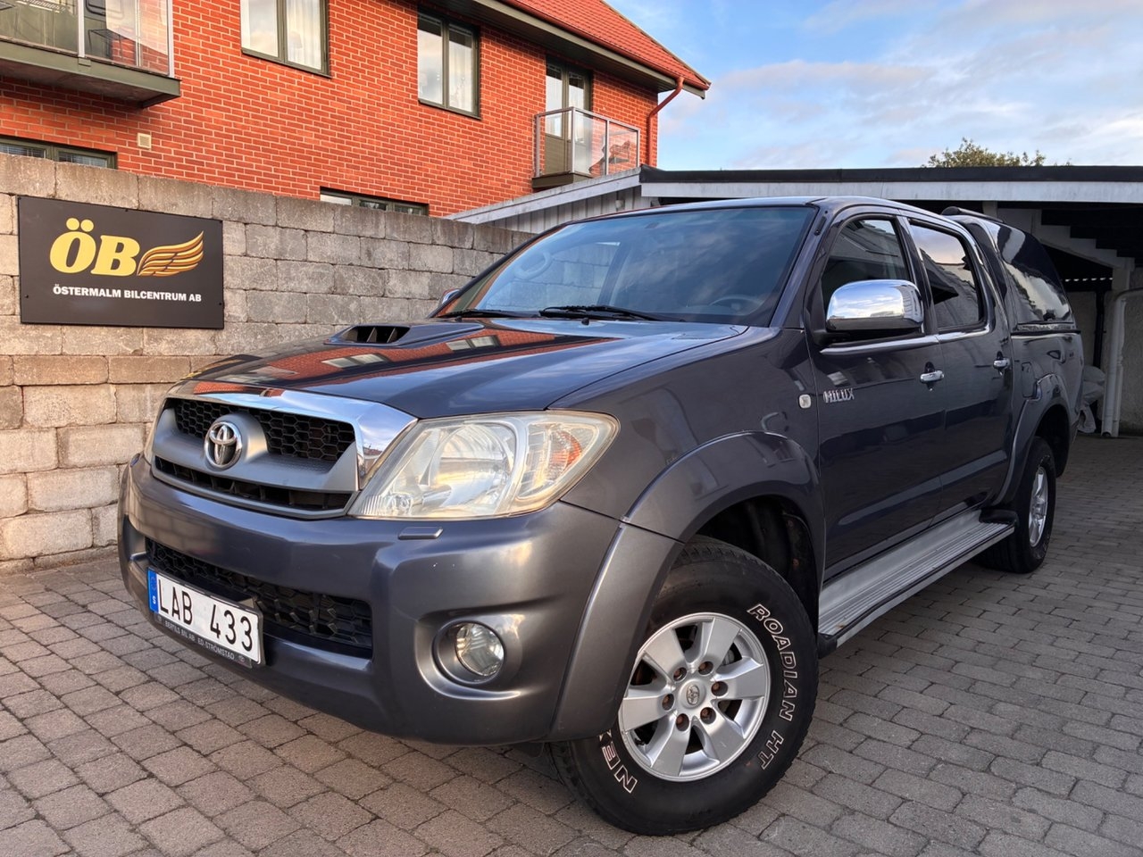 Toyota HiLux SÅLD 2010, bild 2/10