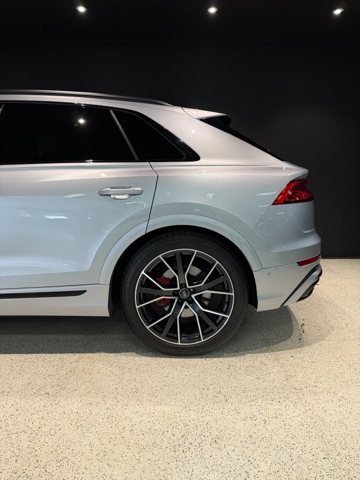 Audi Q8 55 TFSI Quattro 2022, photo 4/10