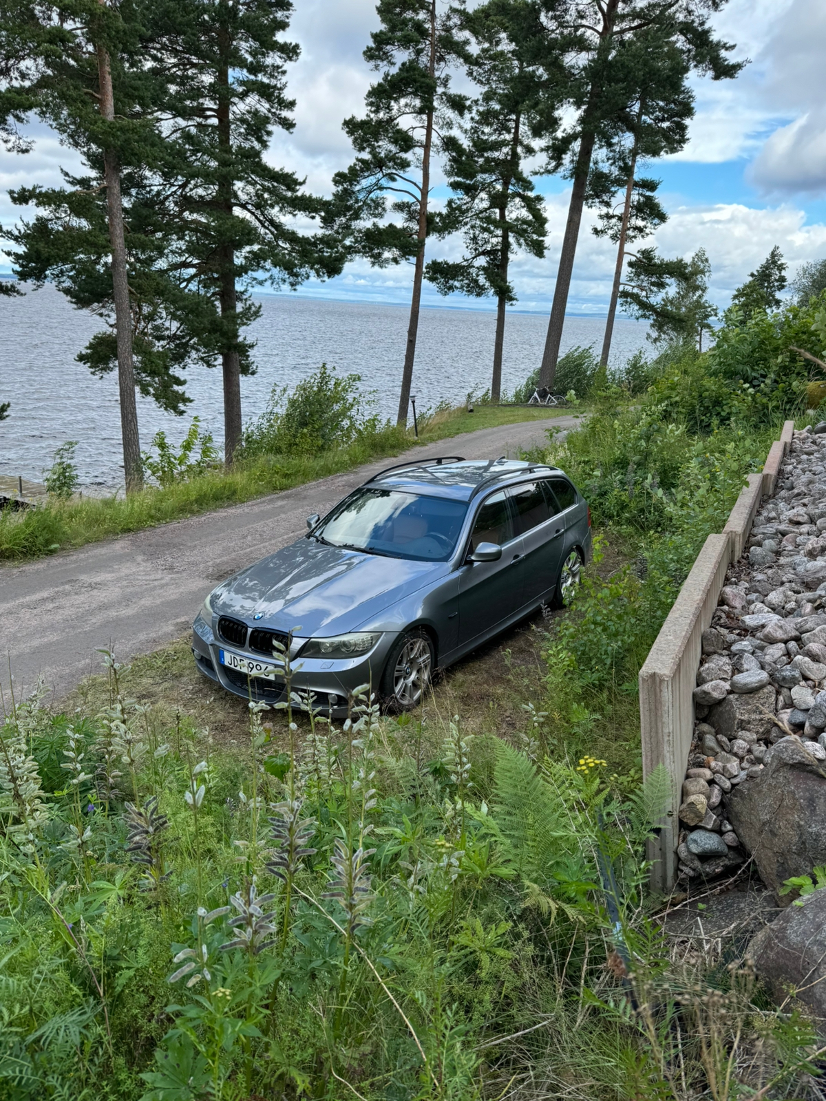 BMW 330 d xDrive Touring Automatisk 2009, photo 2/7