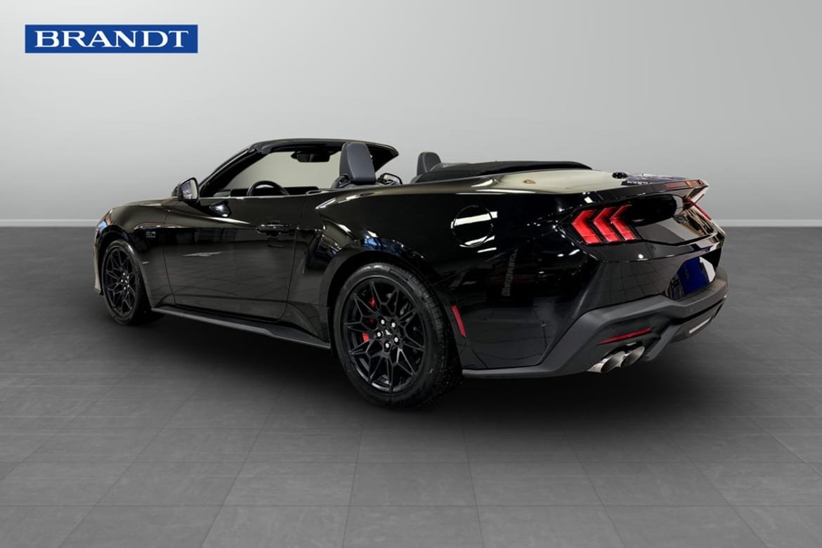 Ford Mustang 2026, photo 2/9