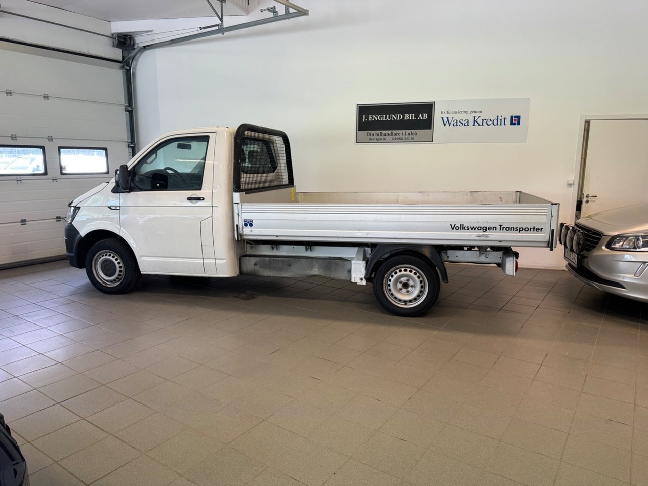 Volkswagen Transporter 2017, bild 2/5