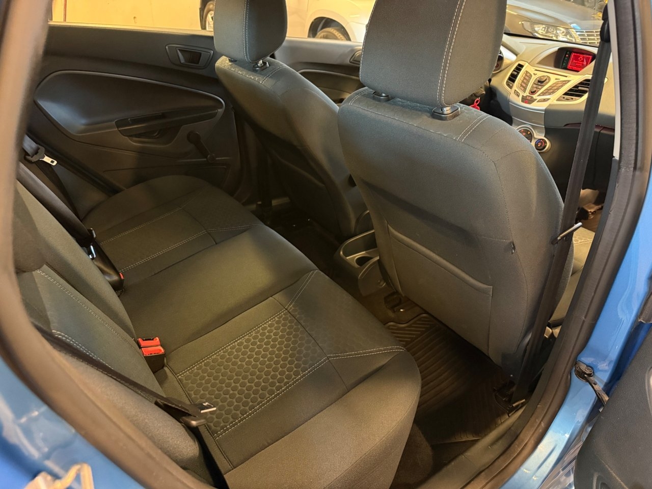 Ford Fiesta 2011, kuva 7/10