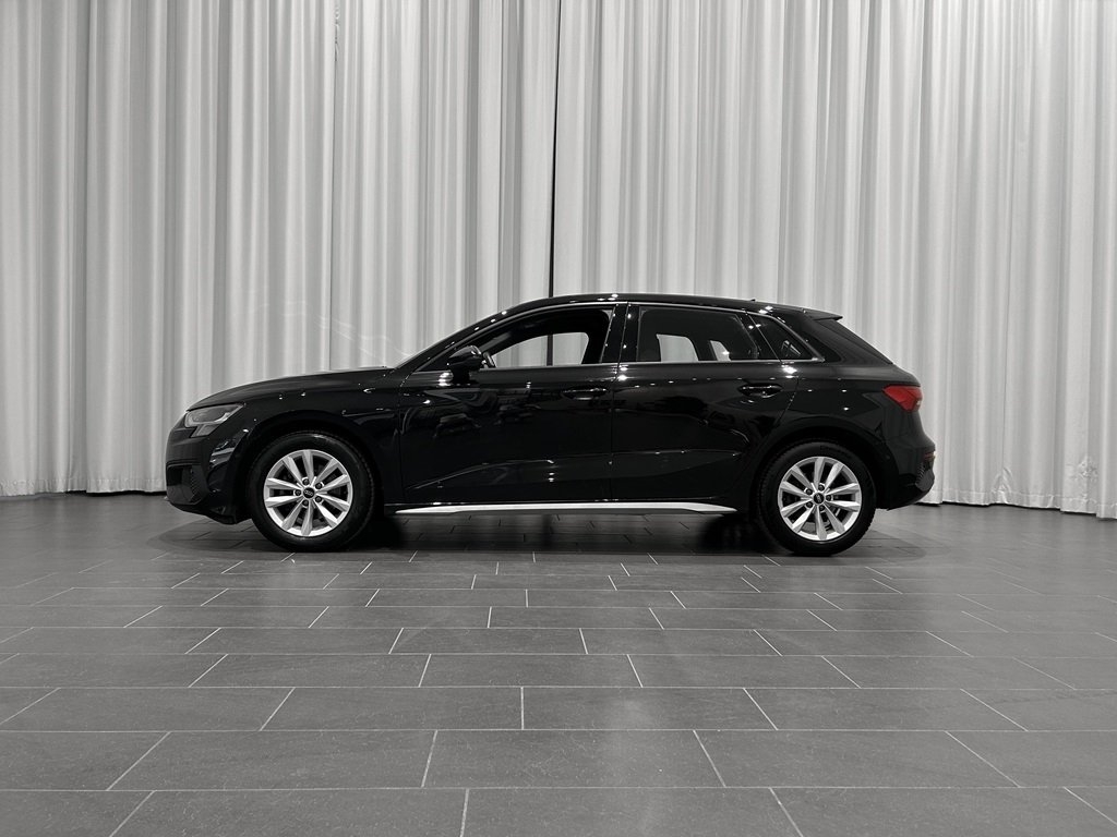 Audi A3 Sportback 35 TFSI 150hk S Tronic 2023, photo 2/14