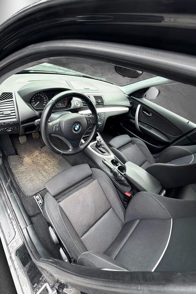 BMW 118 2010, bild 5/7