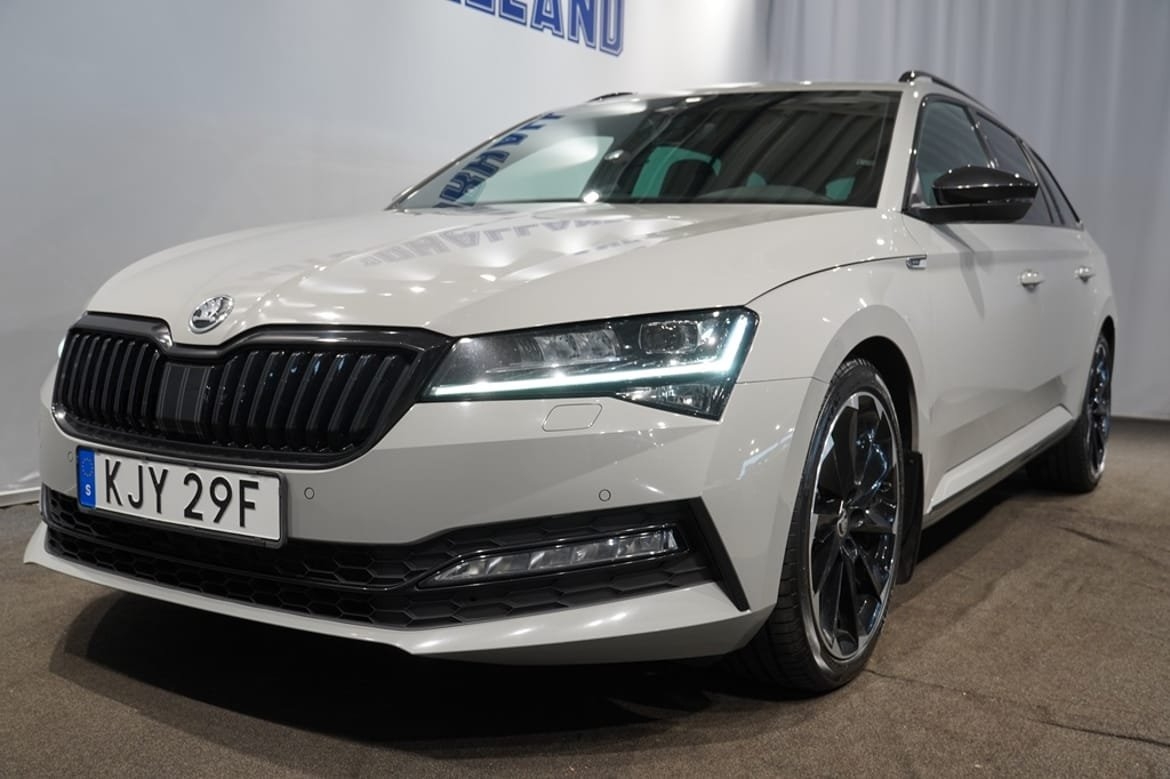 Skoda Superb 2020, bild 2/10