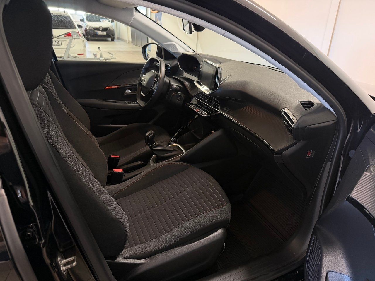 Peugeot 208 1.2 PureTech Active 2021, bild 5/9