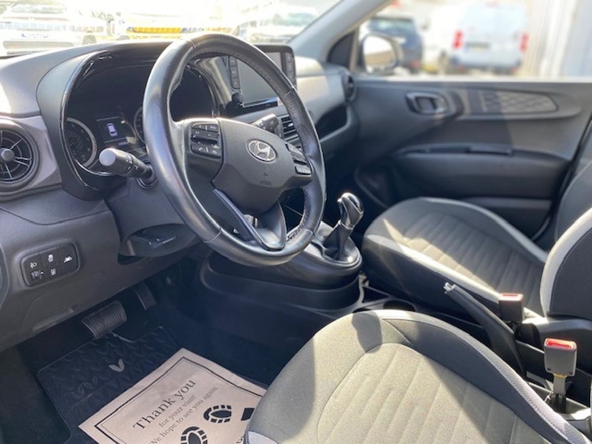 Hyundai i10 Essential, automat 2023, bild 5/7