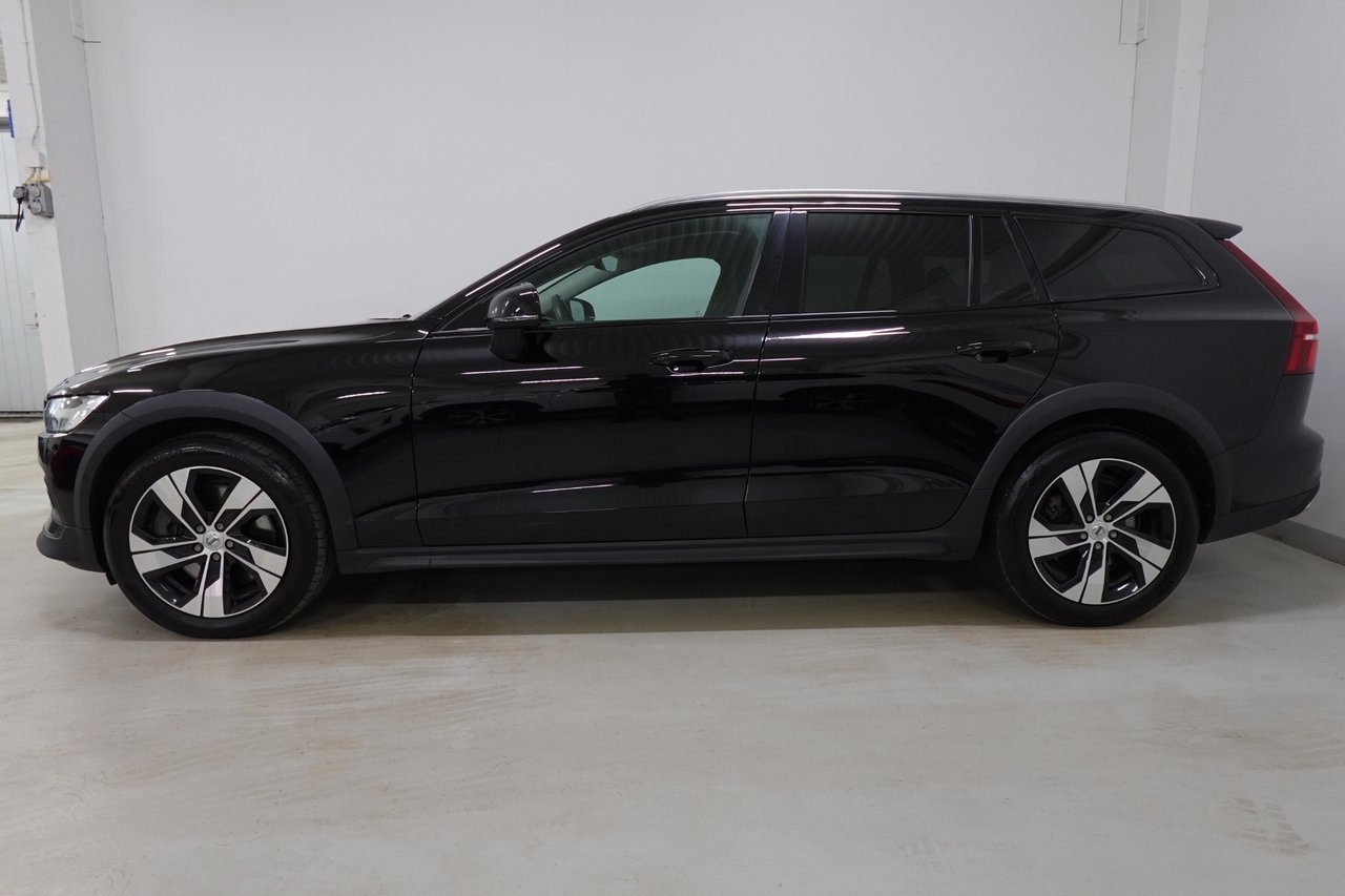 Volvo V60 Cross Country B4 AWD Advanced 2022, bild 3/10