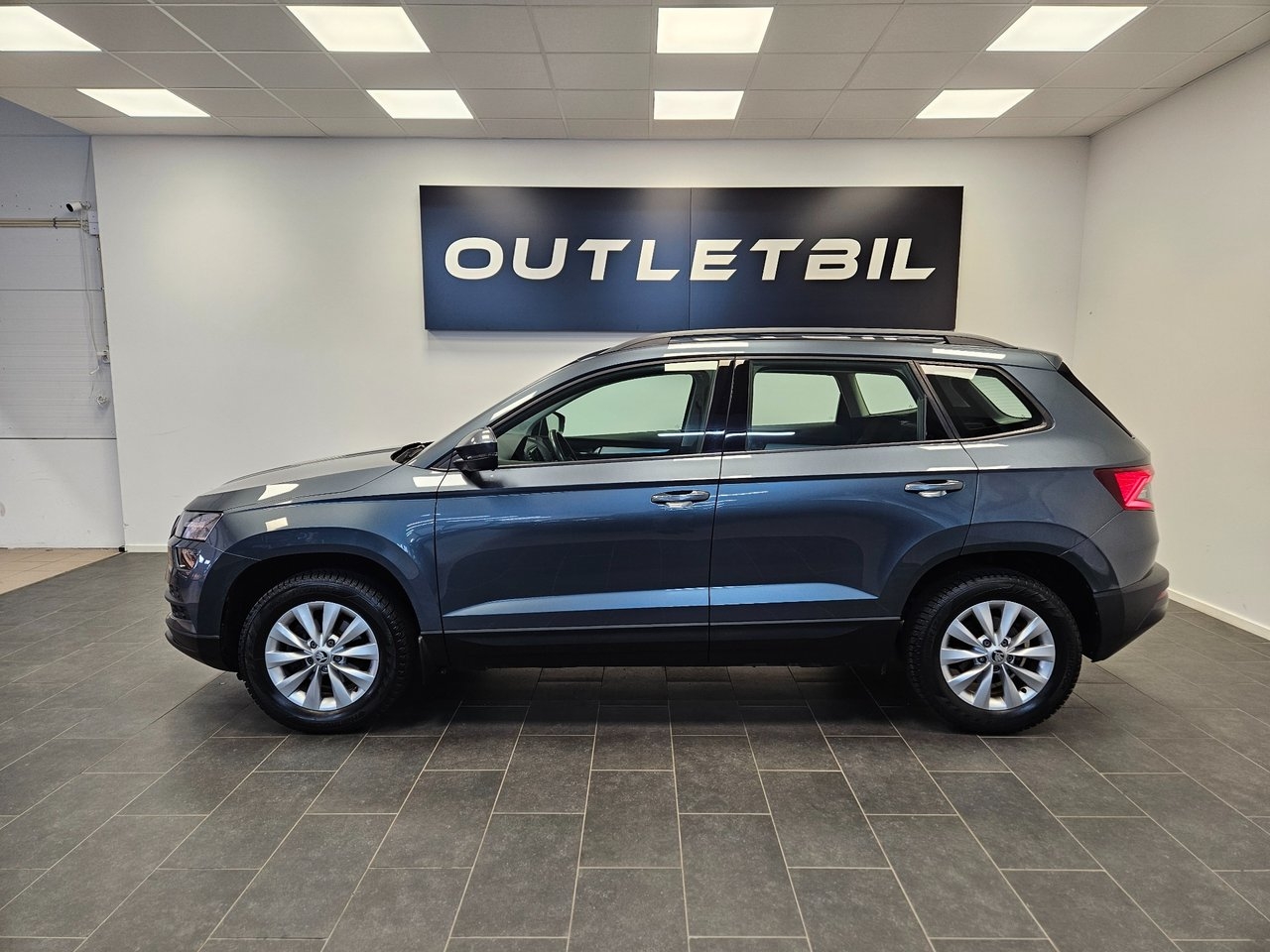 Skoda Karoq 2019, bild 2/10