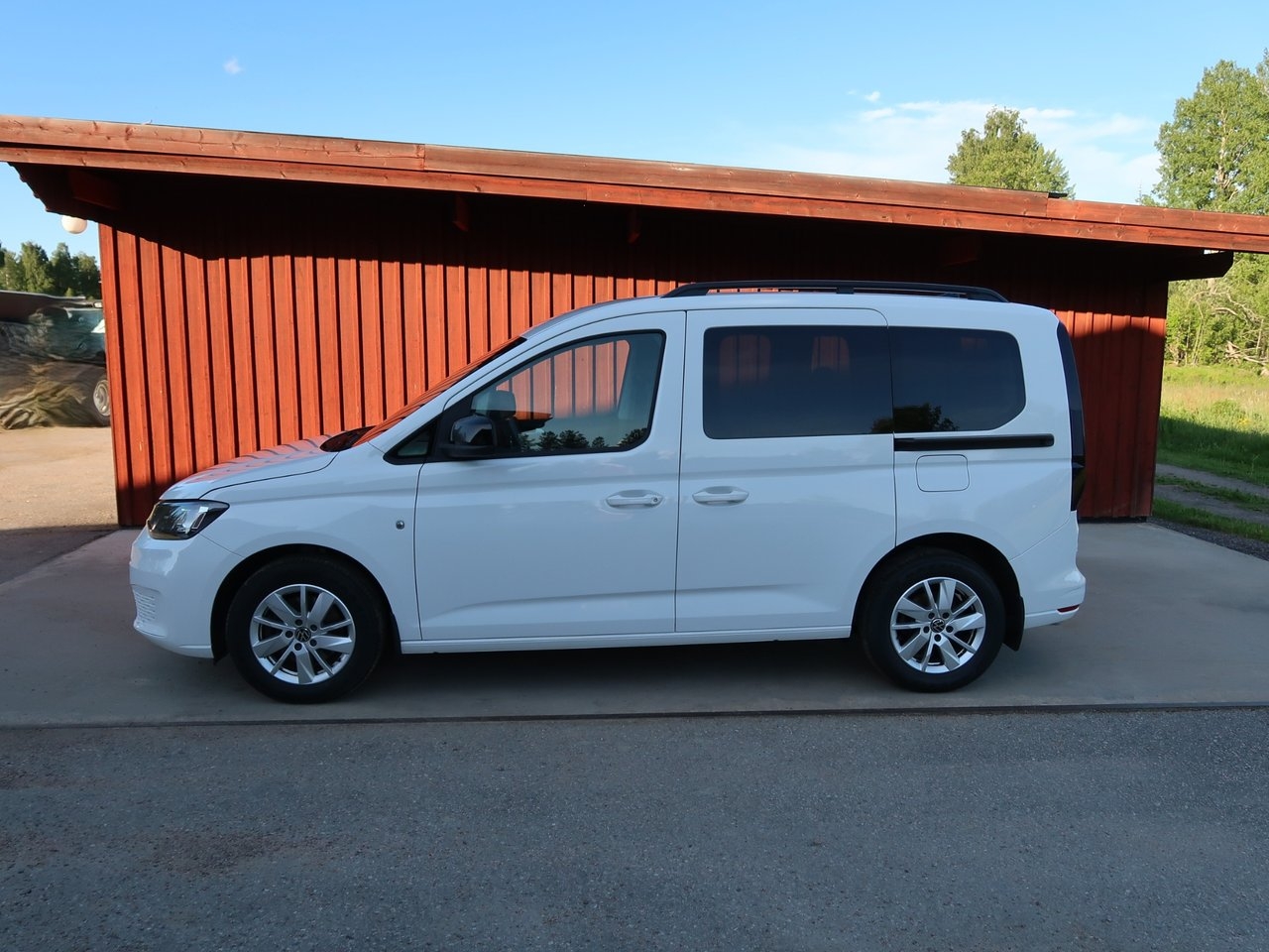 Volkswagen Caddy 2023, bild 7/15