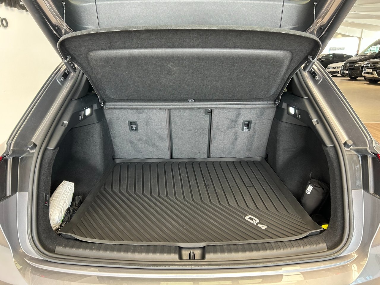 Audi Q4 e-tron 2025, photo 7/22