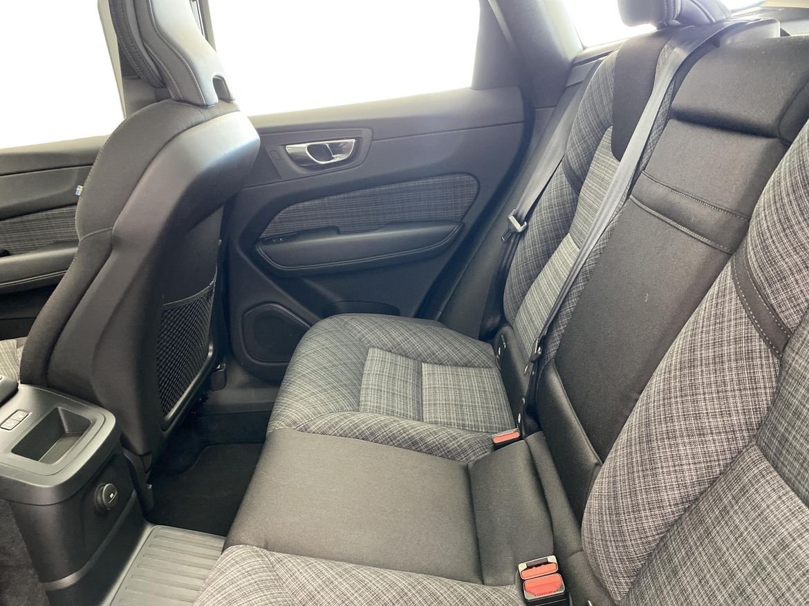 Volvo XC60 T6 Core Special Edition 2025, bild 7/14