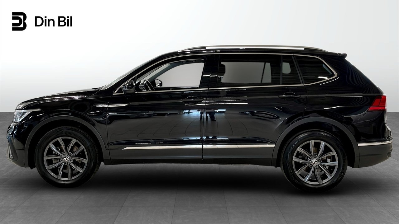 Volkswagen Tiguan Allspace 2023, photo 2/10