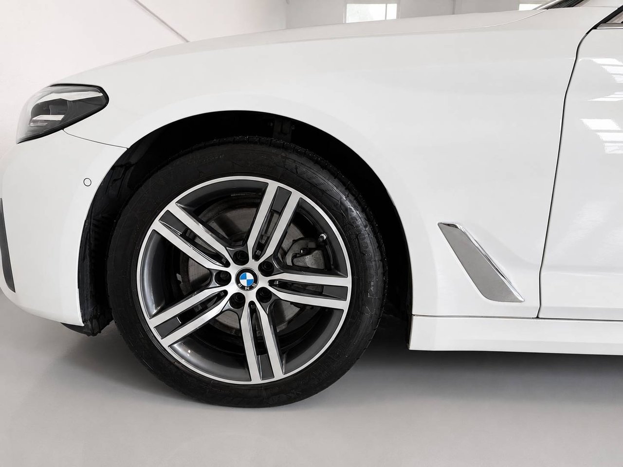 BMW 520 d xDrive Touring M Sport 2022, bild 7/10