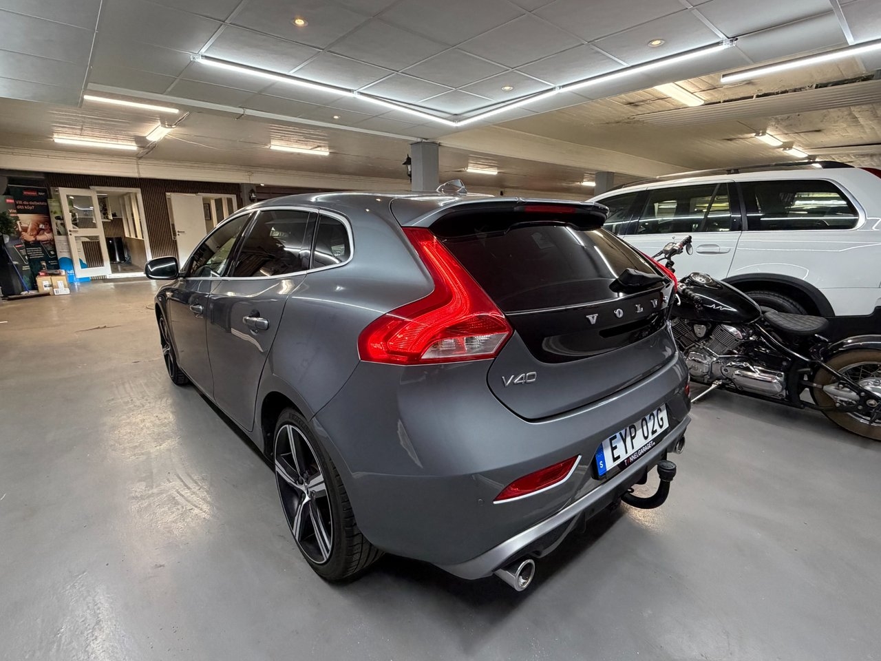 Volvo V40 T3 R design Pano 2019, bild 4/10