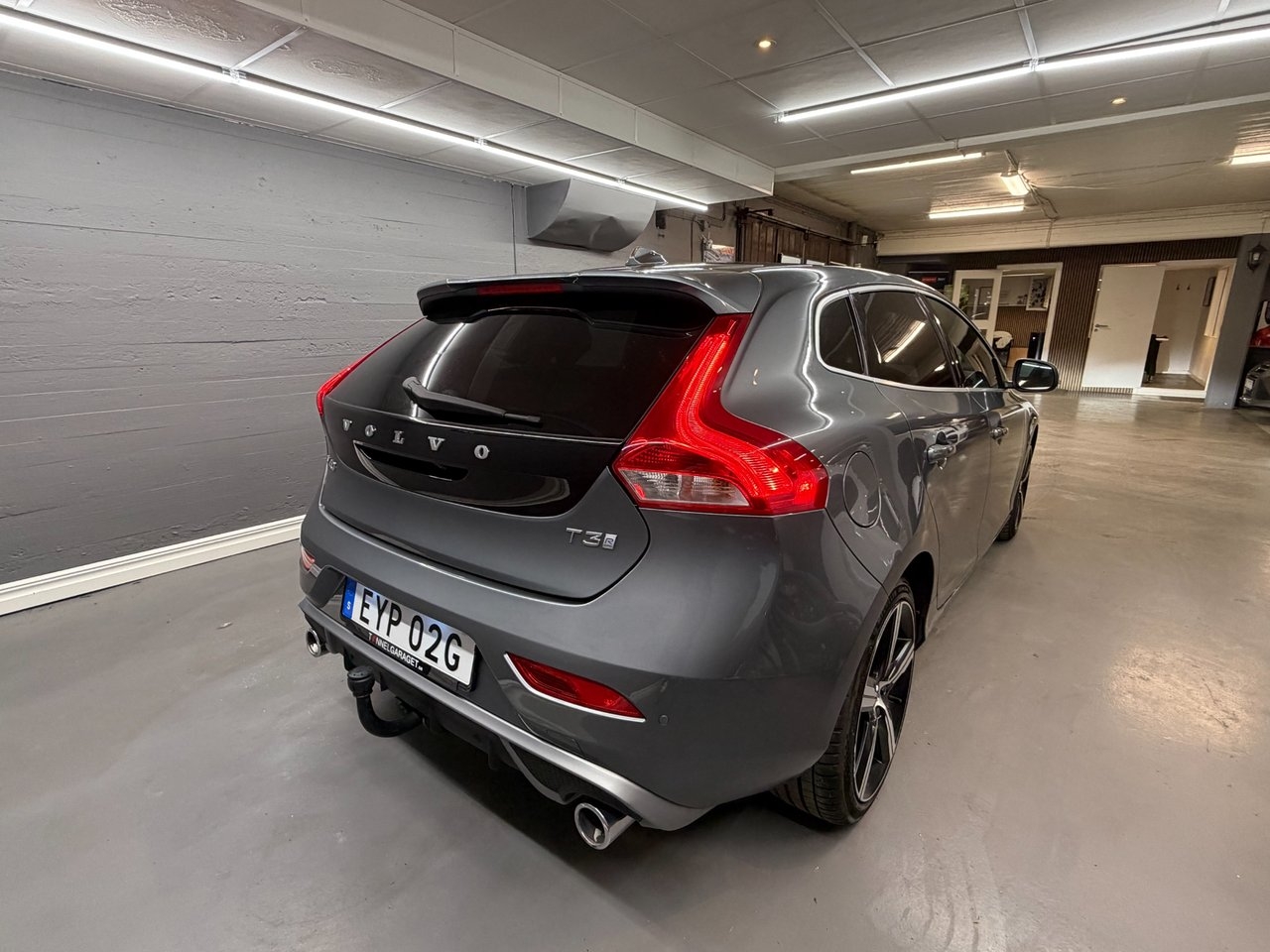 Volvo V40 T3 R design Pano 2019, bild 5/10
