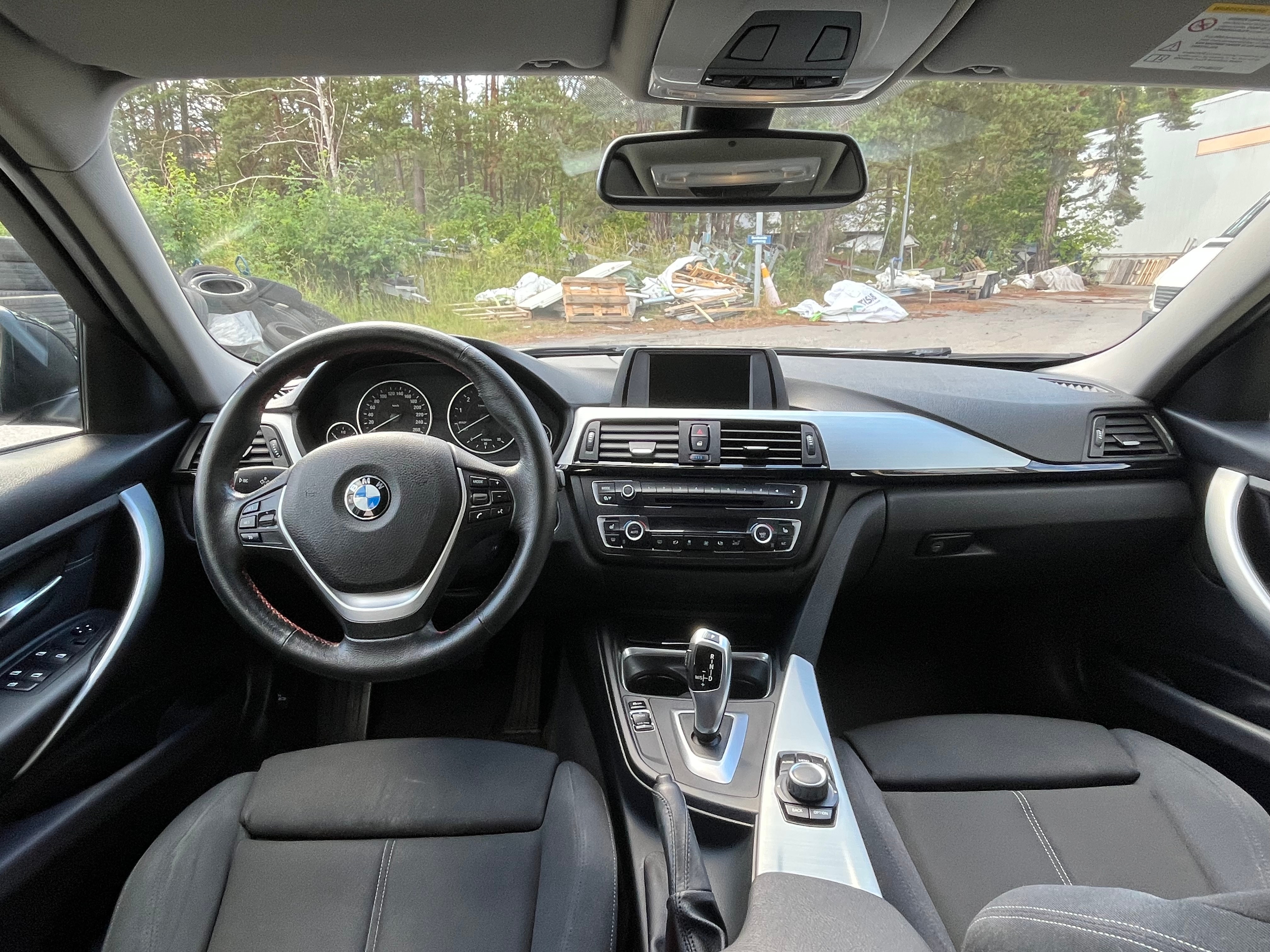 BMW 328 i Touring Steptronic 2013, bild 4/6
