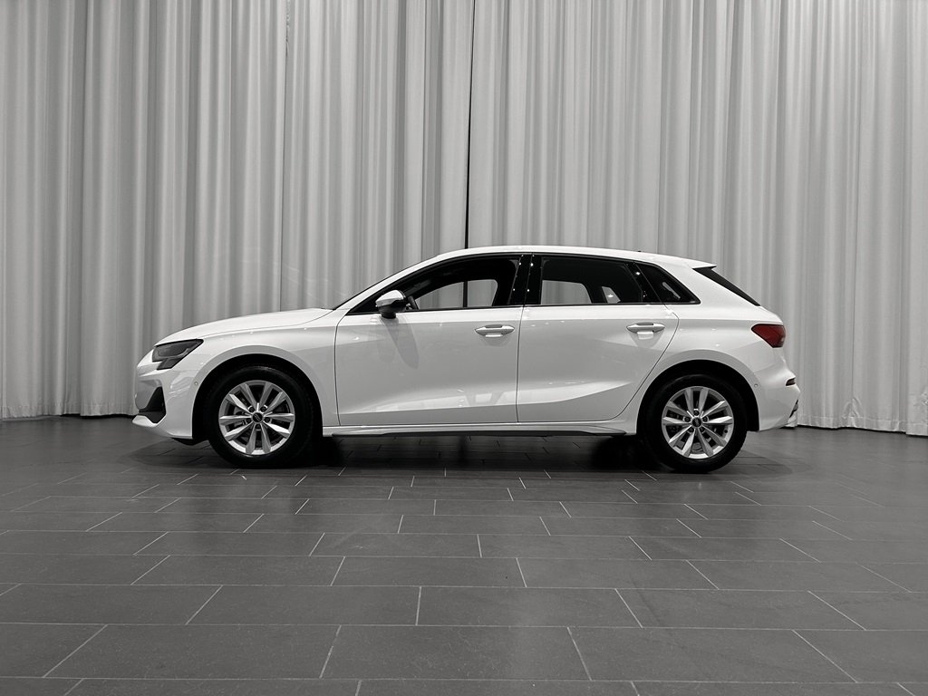 Audi A3 Sportback 35 TFSI 150hk S Tronic 2026, bild 2/10