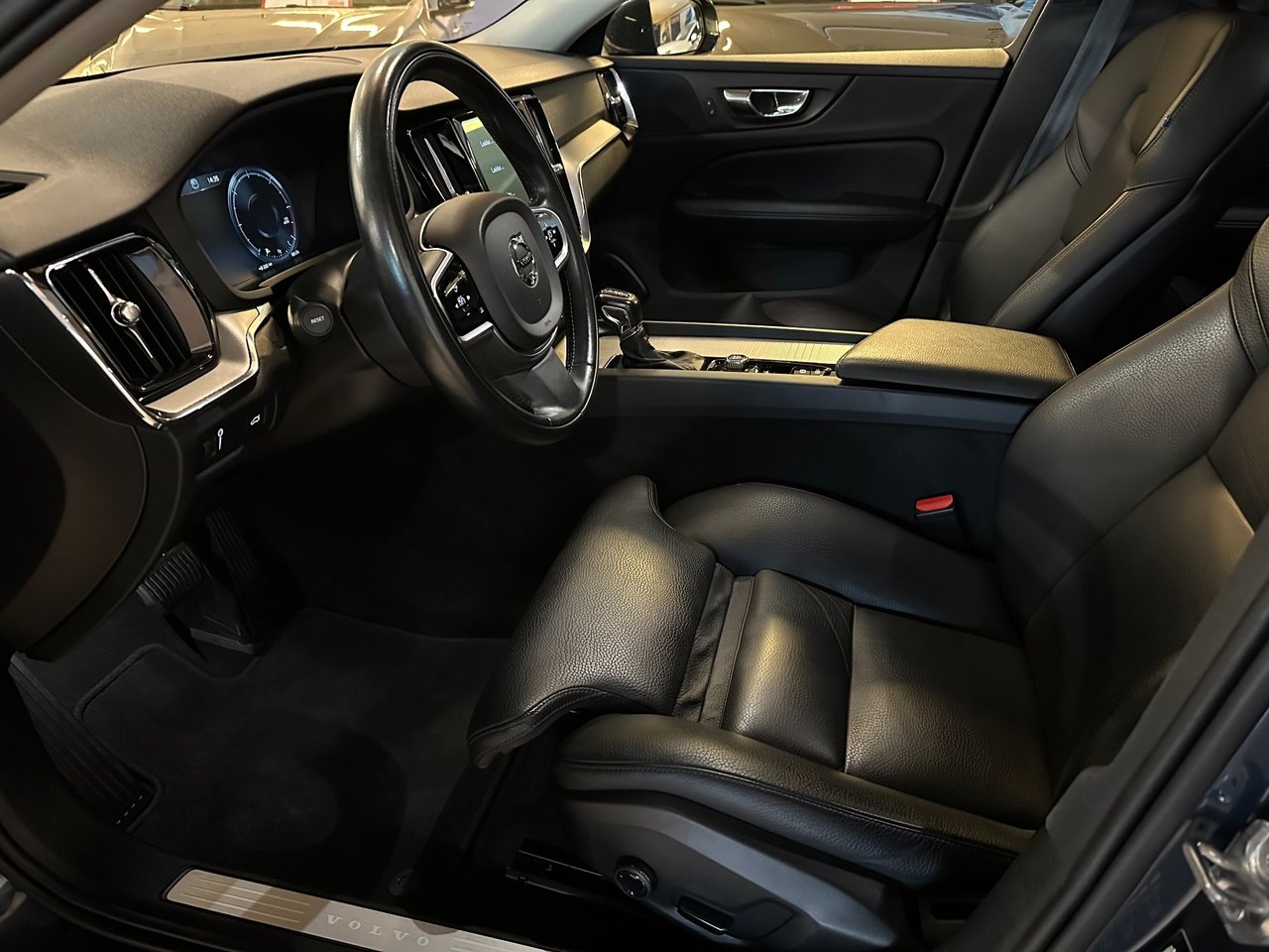 Volvo V60 D4 Inscription 2019, bild 5/10