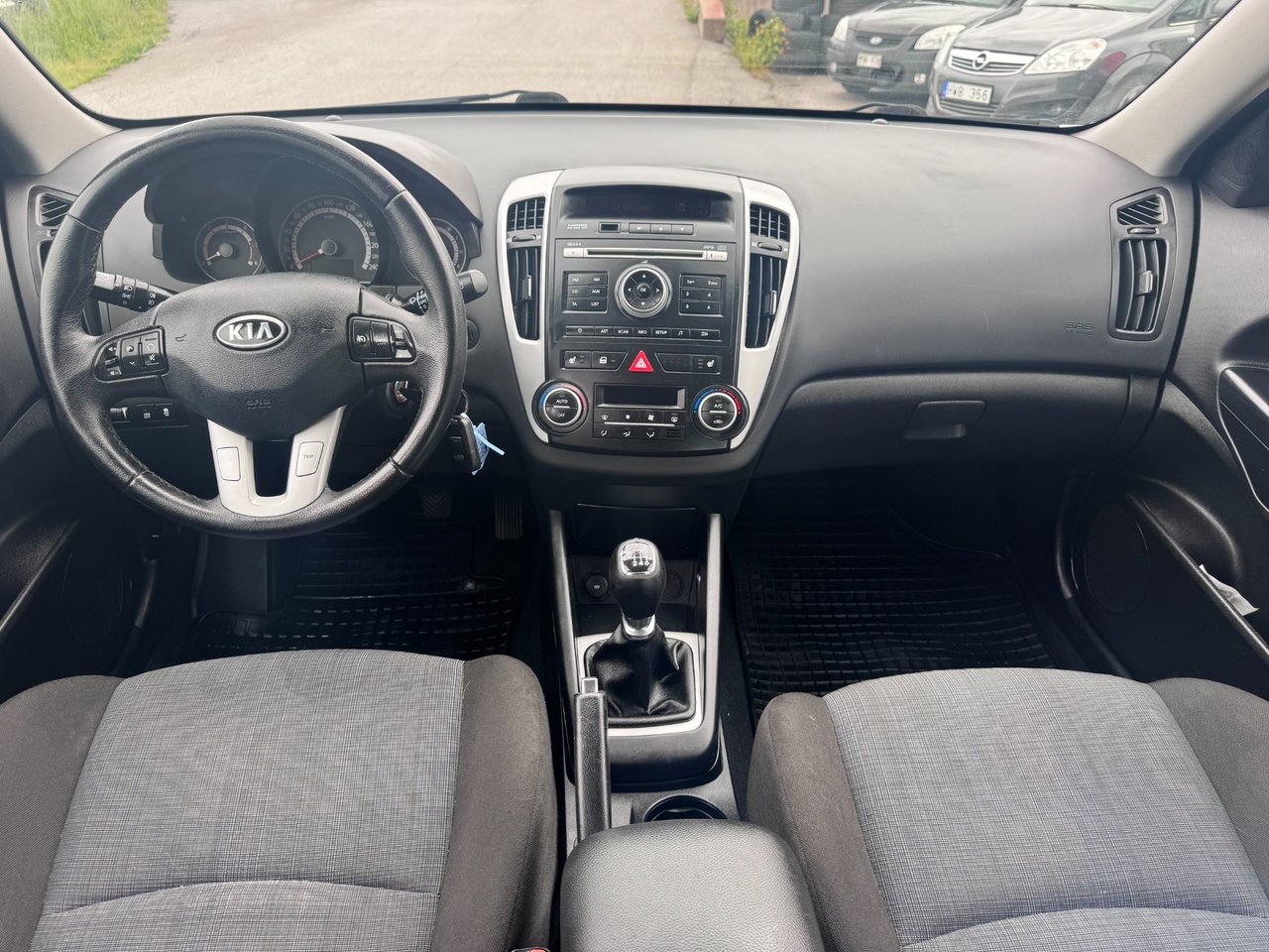 Kia Ceed cee'd_sw 1.6 CRDi ECO Euro 4 2010, bild 5/6