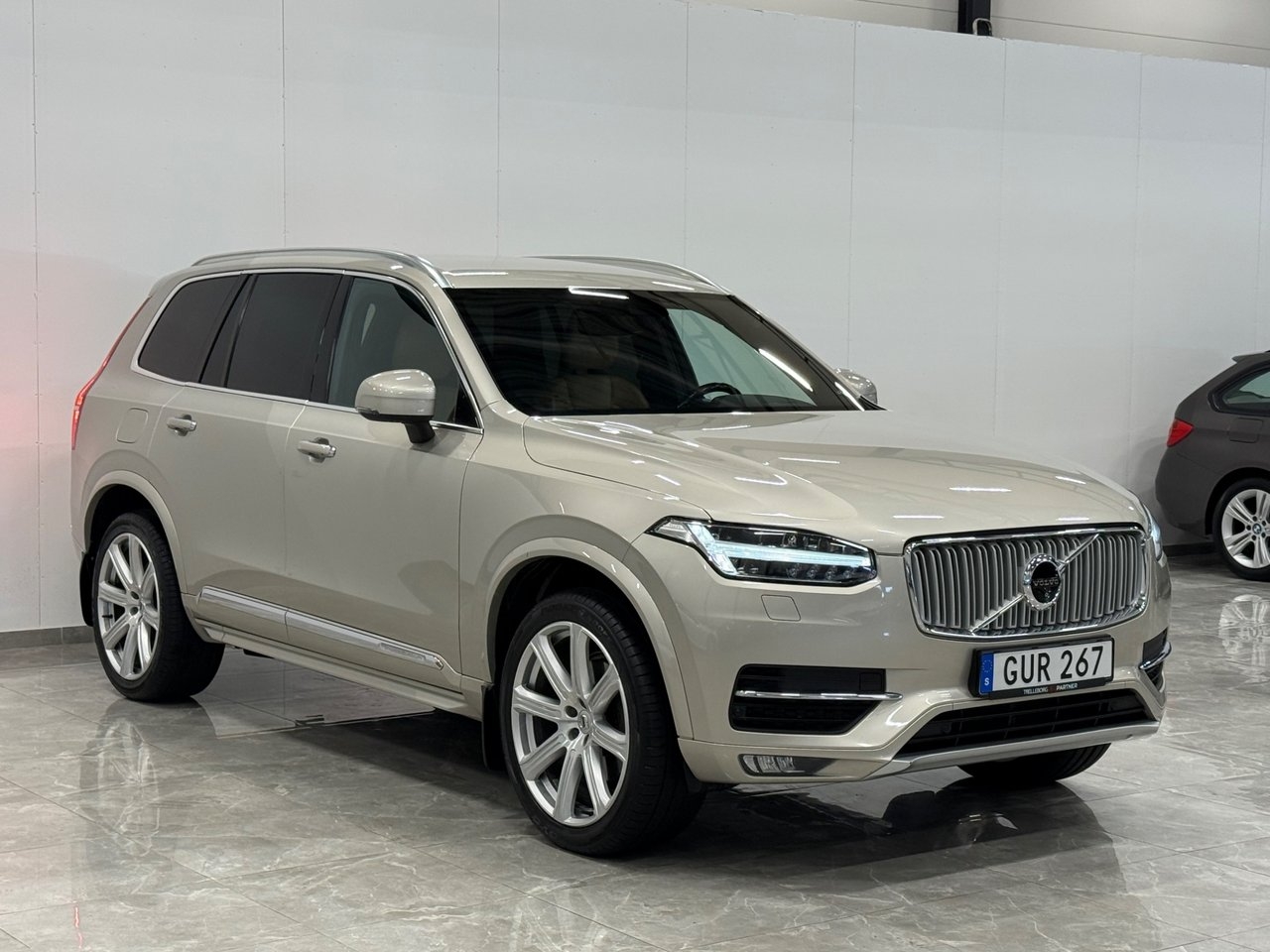 Volvo XC90 D5 AWD Geartronic Inscription 2018, bild 2/32