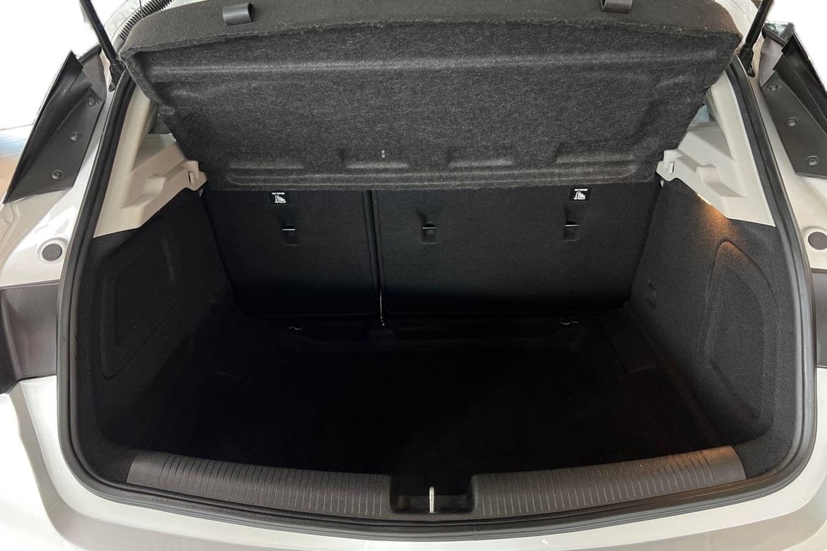 Opel Astra 1.4 EDIT 2018, bild 7/19