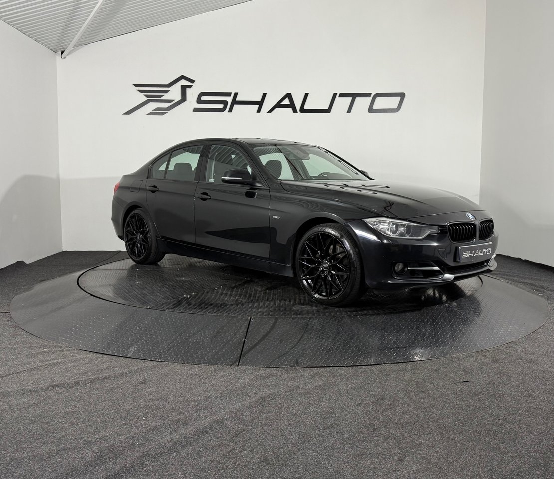 BMW 320 i Sedan Sport line Euro 6 2013, bild 3/10
