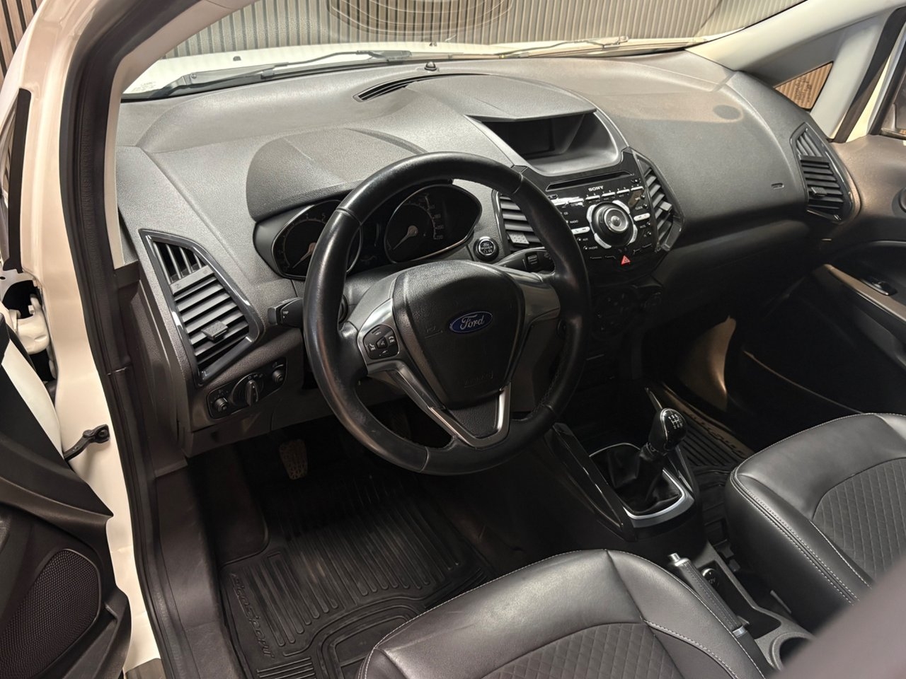 Ford Ecosport 1.0 EcoBoost 2017, bild 7/10