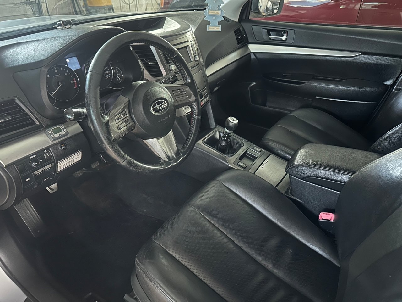 Subaru Outback 2012, photo 6/10