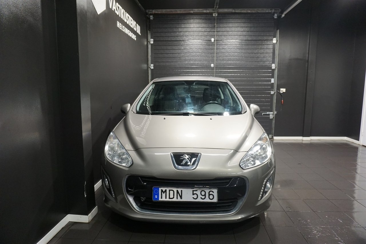 Peugeot 308 2011, bild 2/10