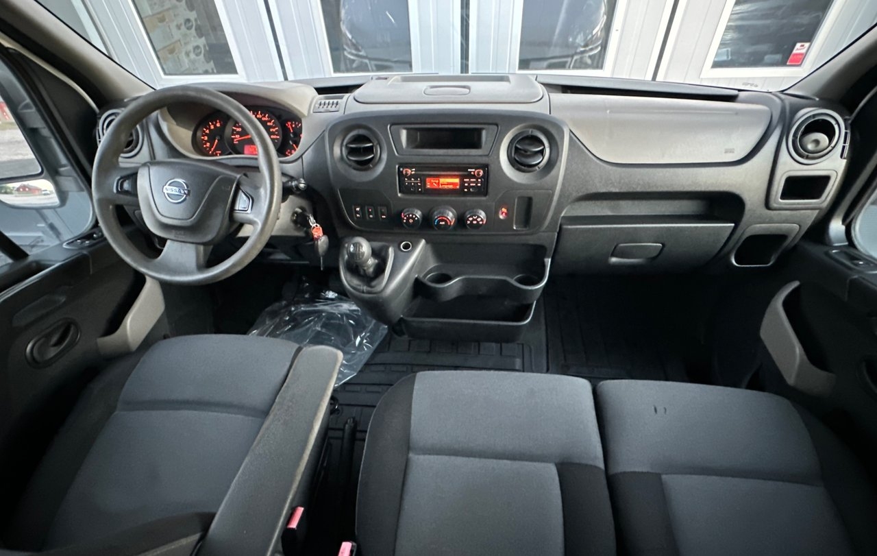 Nissan NV400 2016, bild 7/10