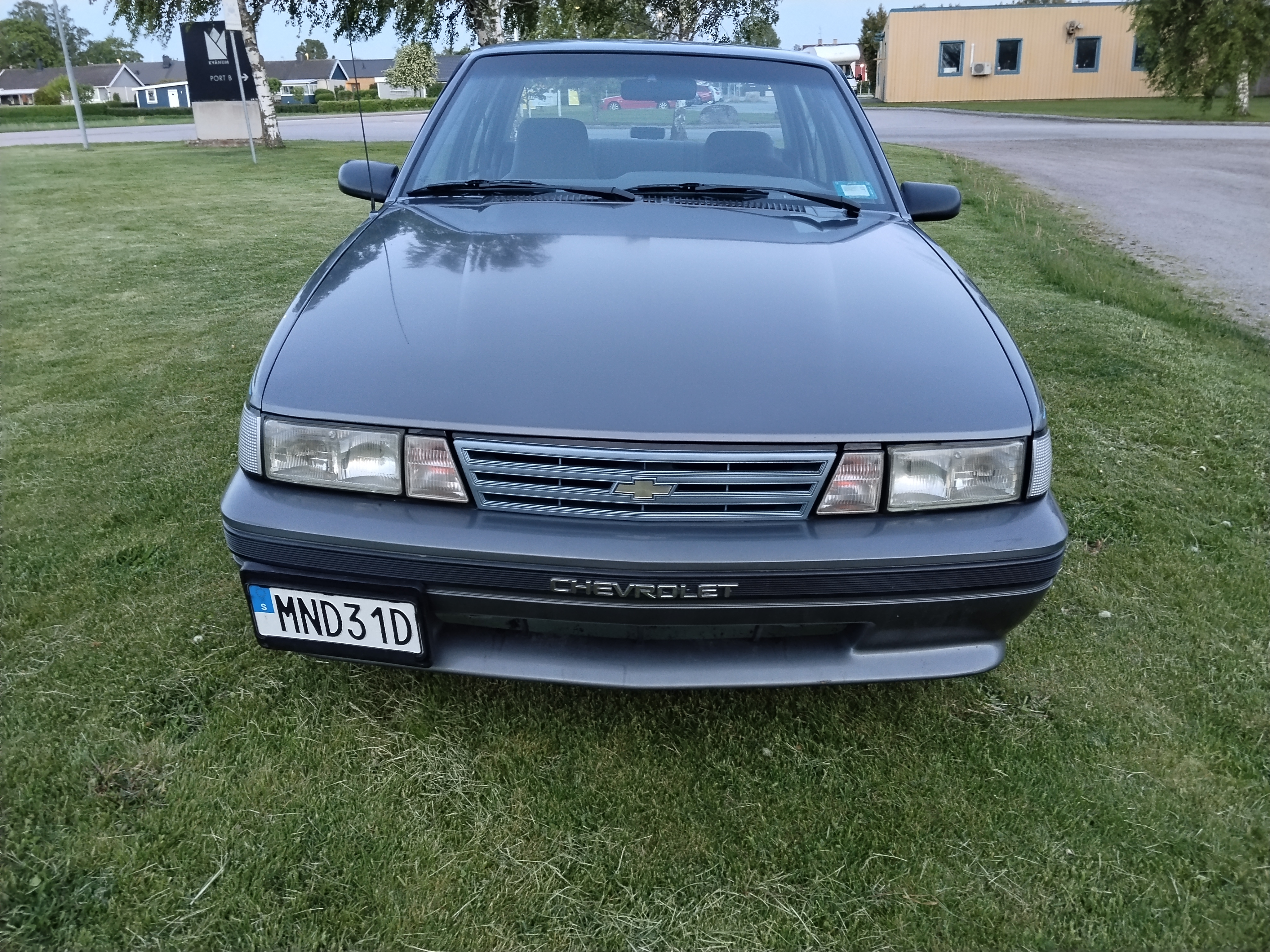 Chevrolet Cavalier Sedan 2.2 TBI Manuell 1990, bild 4/10