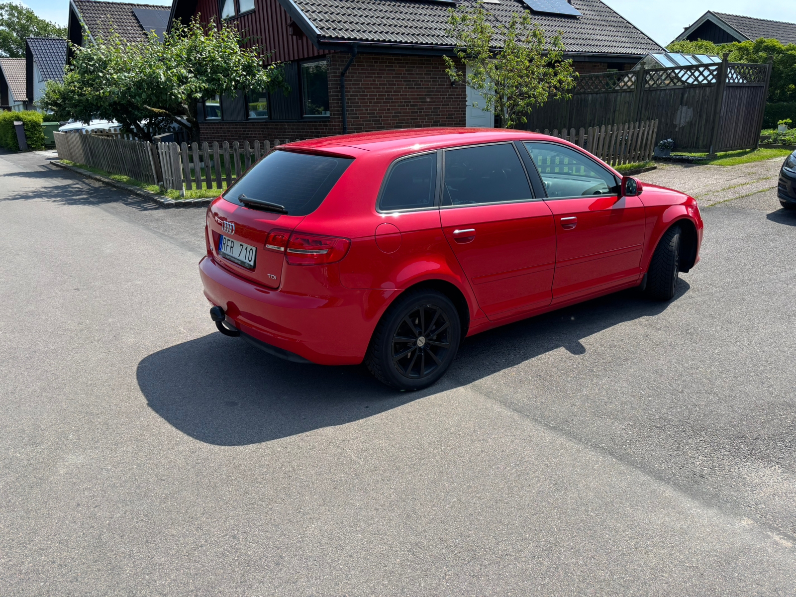 Audi A3 Sportback 1.6 TDI Manuell 2011, kuva 3/6