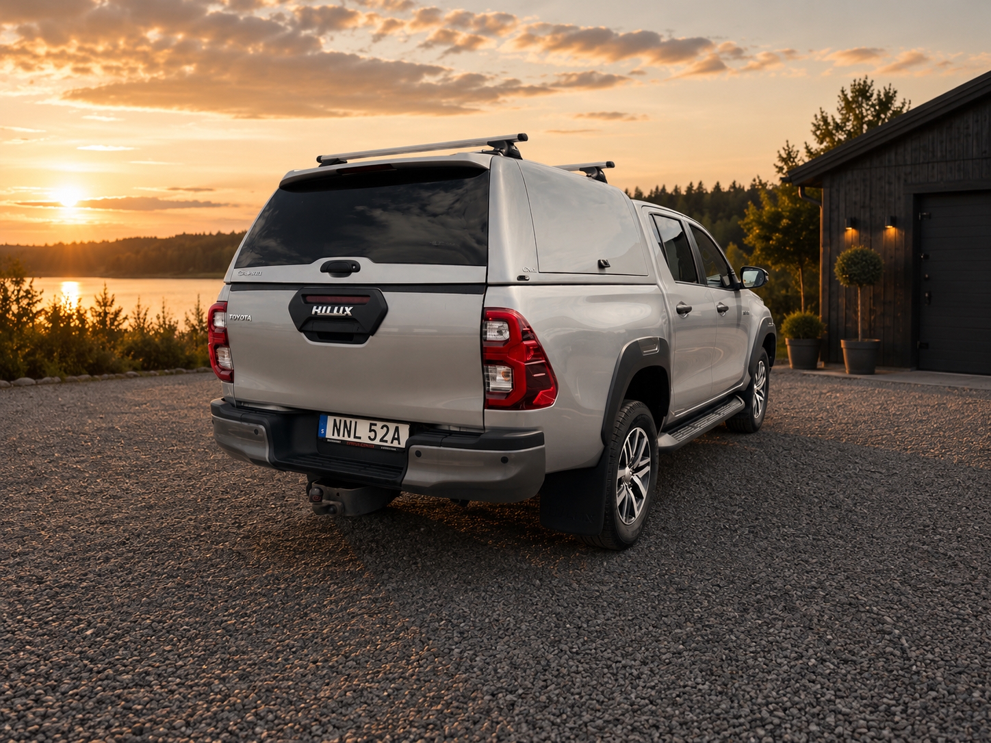 Toyota HiLux 2020, kuva 3/8