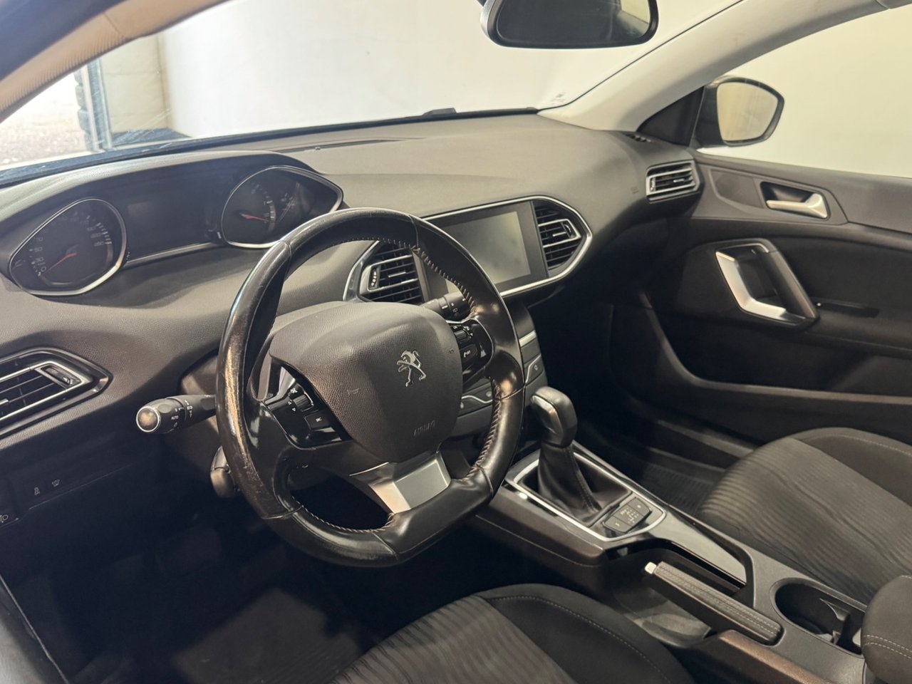 Peugeot 308 2015, bild 7/11