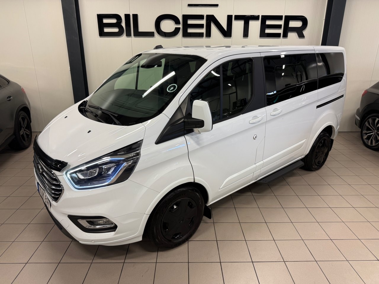 Ford Tourneo Custom 2020, bild 2/10