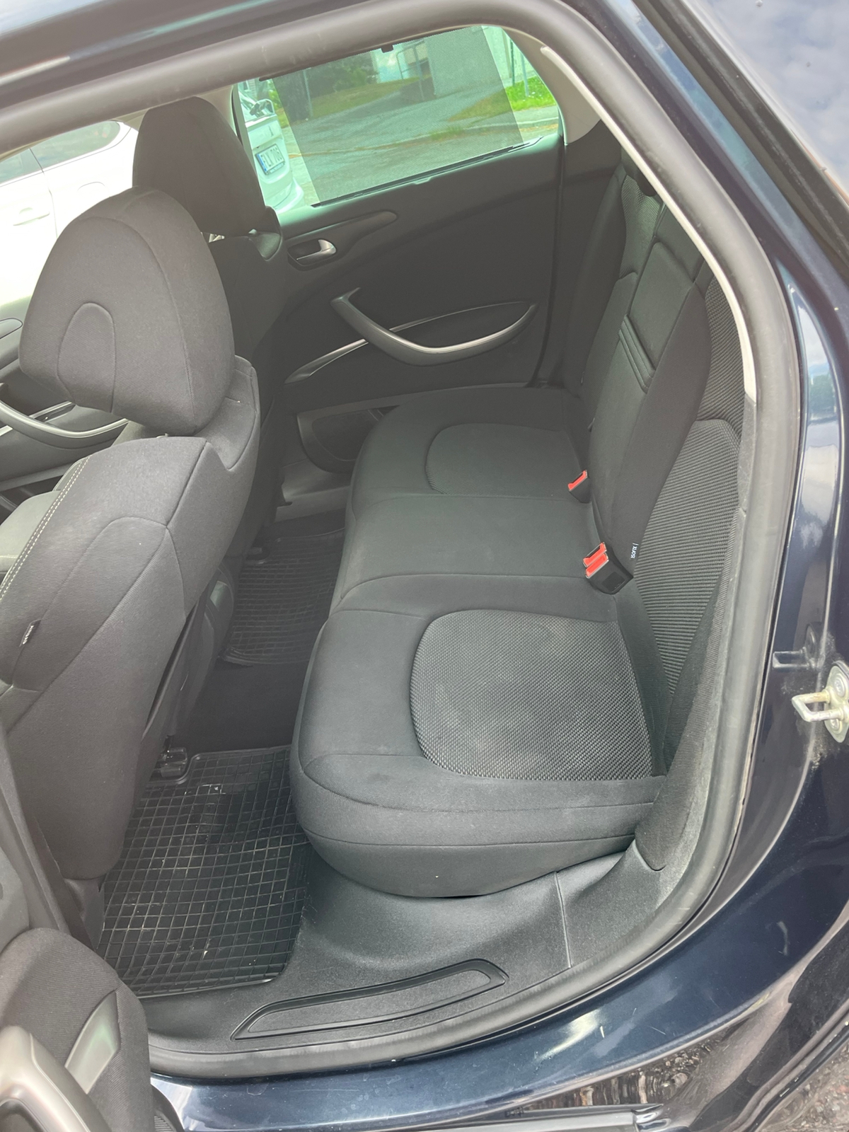 Citroen C5 Tourer 1.6 HDi Manuell 2013, bild 7/10