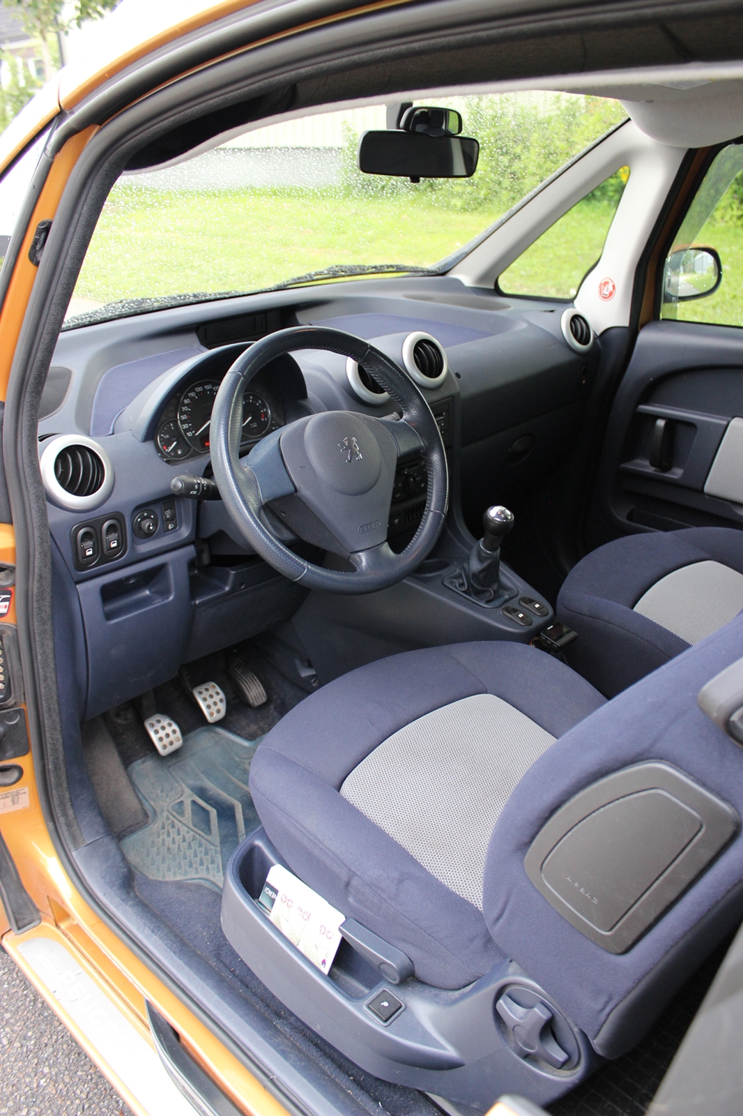 Peugeot 1007 1.4 Manuell 2006, photo 2/6