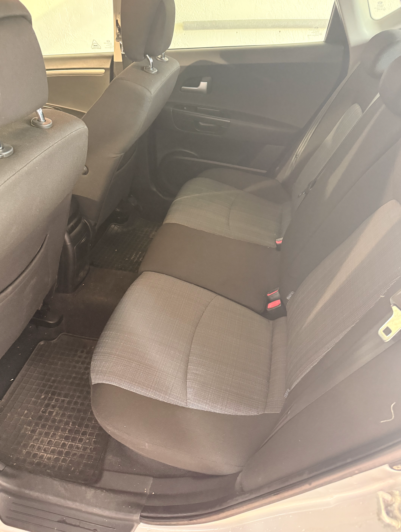 Kia Ceed _sw 1.6 CRDi Manuell 2011, kuva 6/10