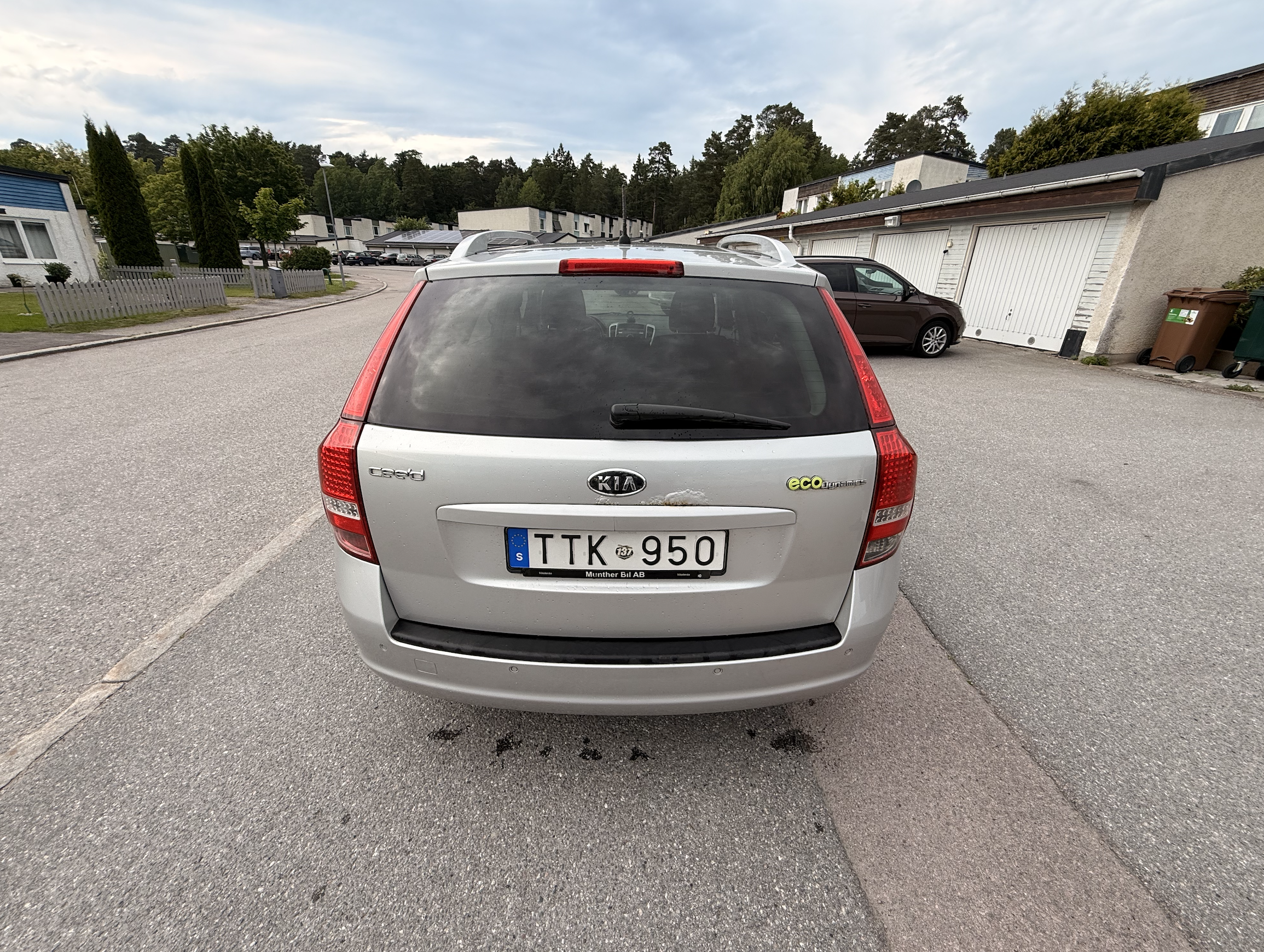 Kia Ceed _sw 1.6 CRDi Manuell 2011, kuva 4/10