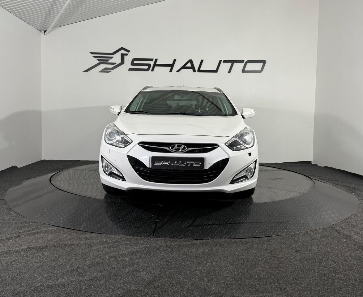Hyundai i40 cw 1.7 CRDi Business 2013, bild 2/10
