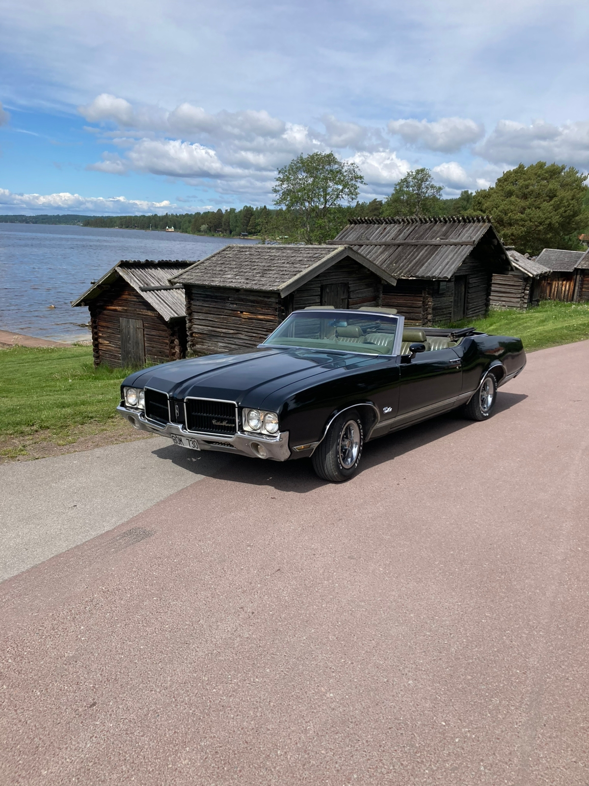 Oldsmobile Cutlass