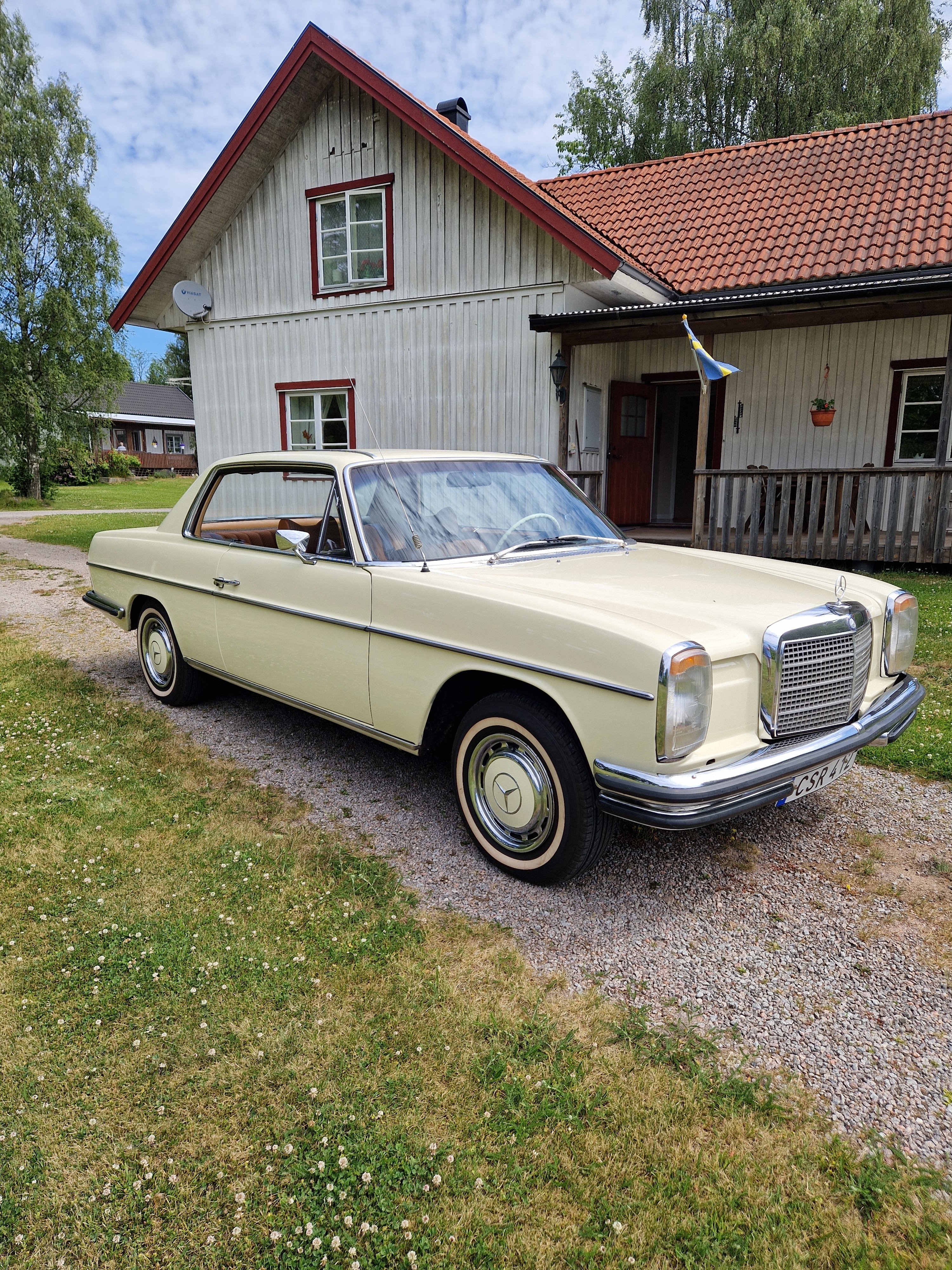 Mercedes-Benz 250