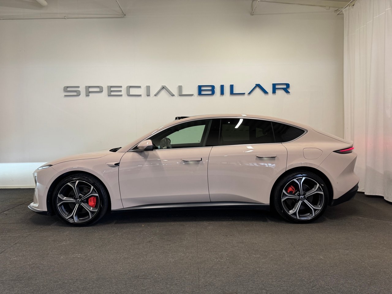 NIO ET5 2023, bild 2/10