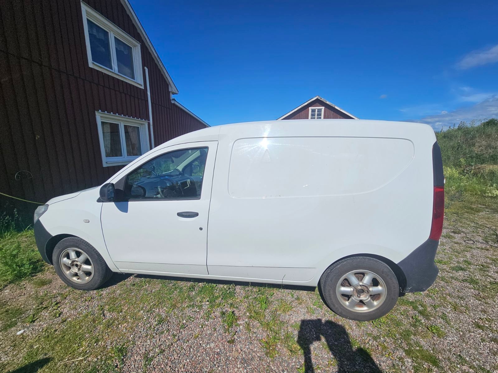 Dacia Dokker Express 1.6 MPI Manuell 2015, bild 2/7