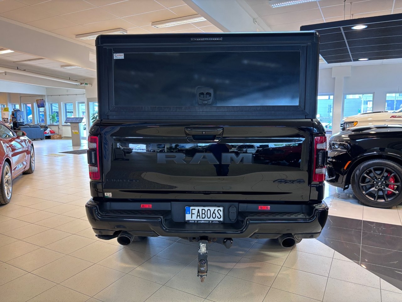 RAM 1500 Limited Night 5.7 V8 HEMI 2020, bild 3/10