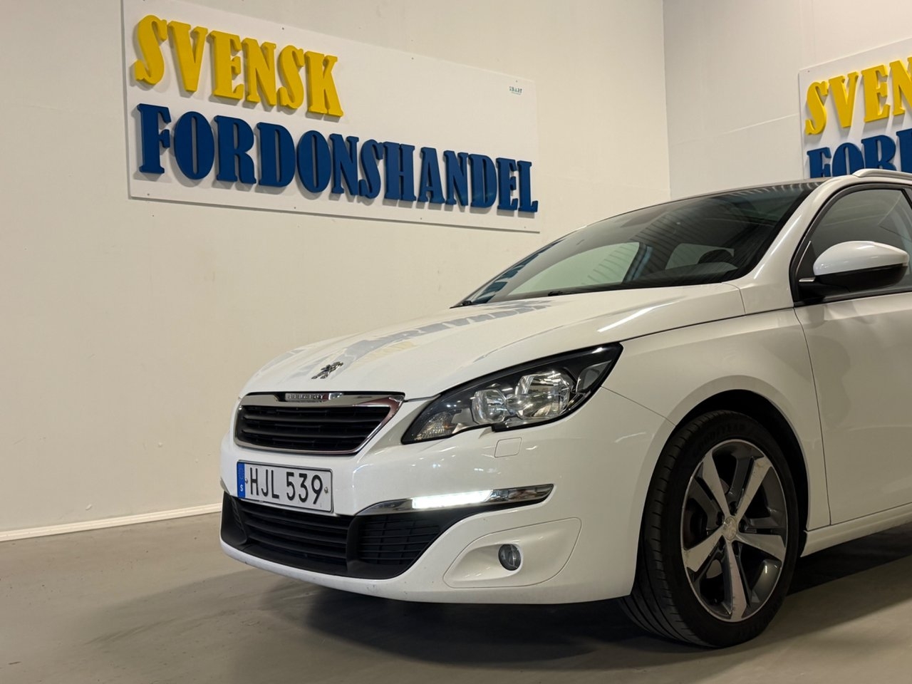 Peugeot 308 2015, bild 4/10
