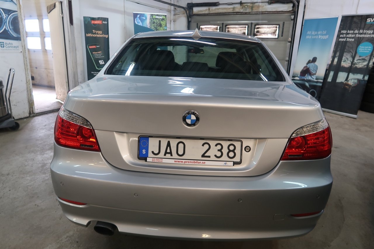 BMW 520 i Sedan Euro 4 2009, bild 6/19