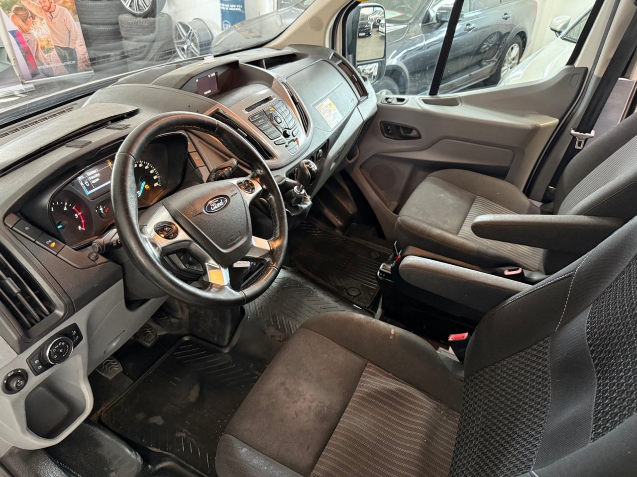 Ford Transit 350 Kombi 2.0 TDCi Euro 6 2018, bild 6/10